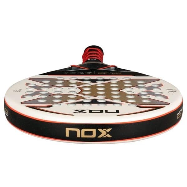 Detalle de la pala NOX ML10 Pro Cup Luxury