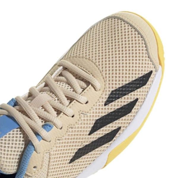 Detalle de las zapatillas Adidas Courtflash Junior