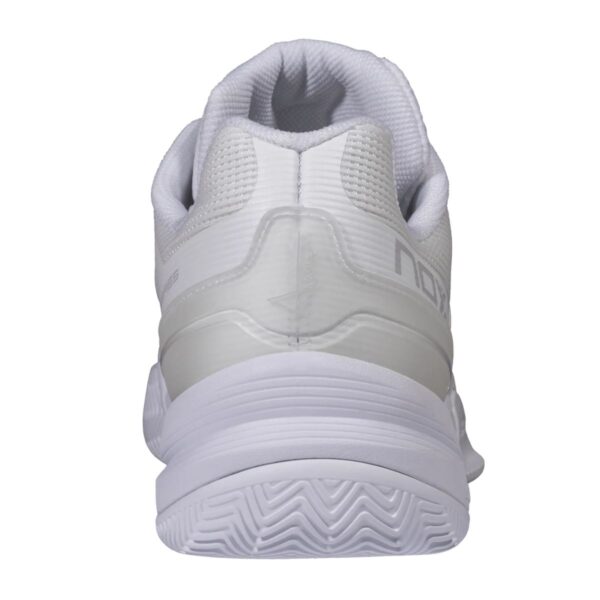 Detalle de las Zapatillas NOX AT10 Pro Blancas