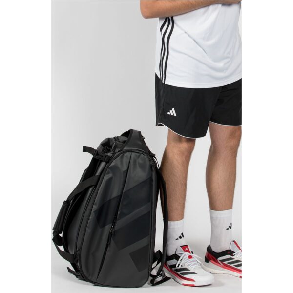 Detalle del Paletero Adidas Black 2026