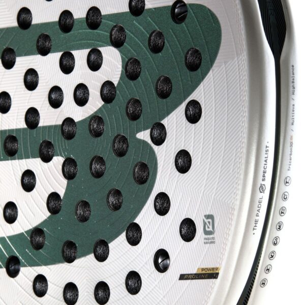 Detalle de la Pala Bullpadel Hack 04 Premier Padel 2026