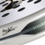 Detalle de la Pala Bullpadel Hack 04 Premier Padel 2026